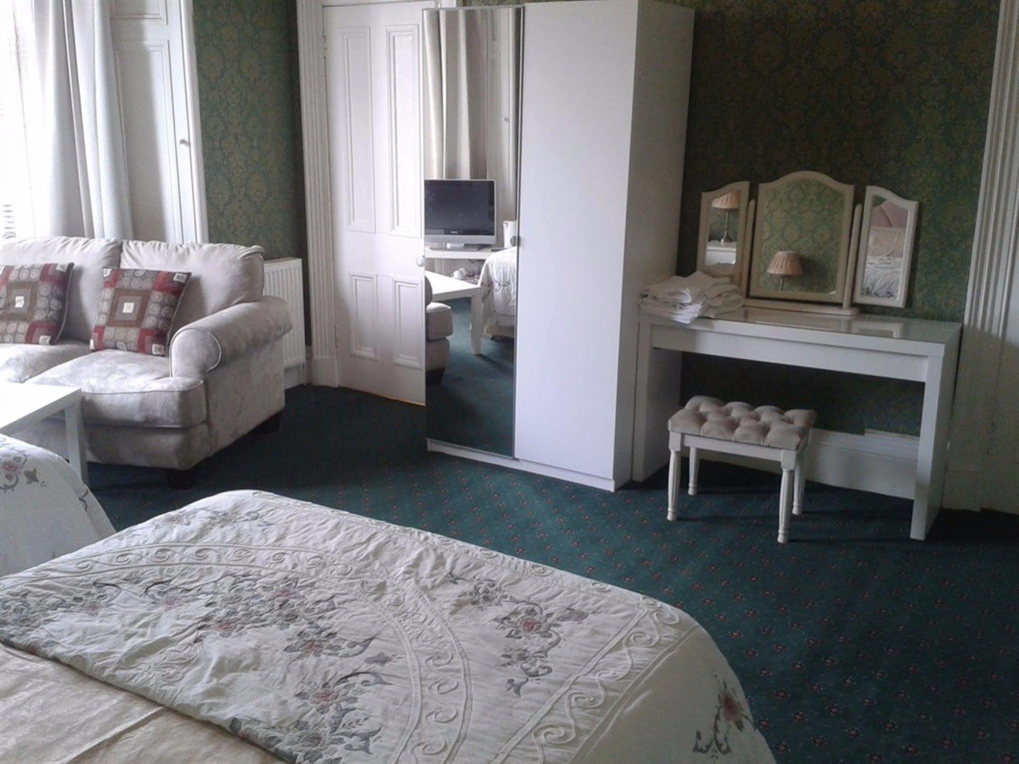 Capital House Hotell EDI Eksteriør bilde